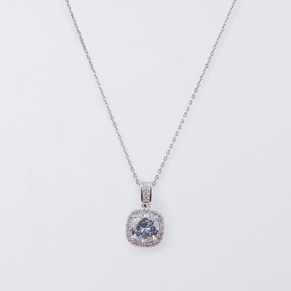 Solitare Pendant Necklace