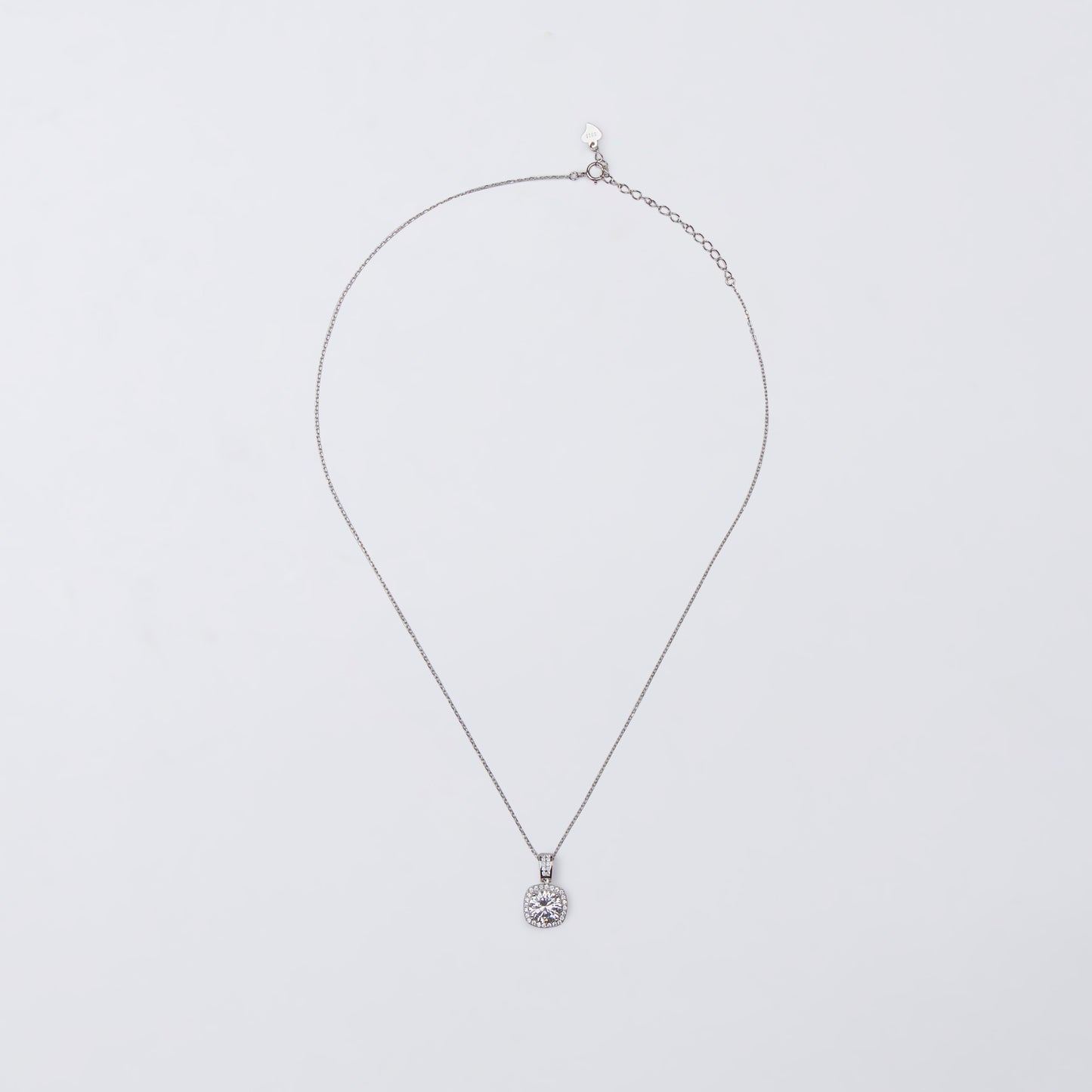 Solitare Pendant Necklace